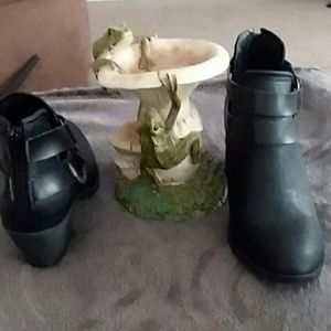 Boots size 9